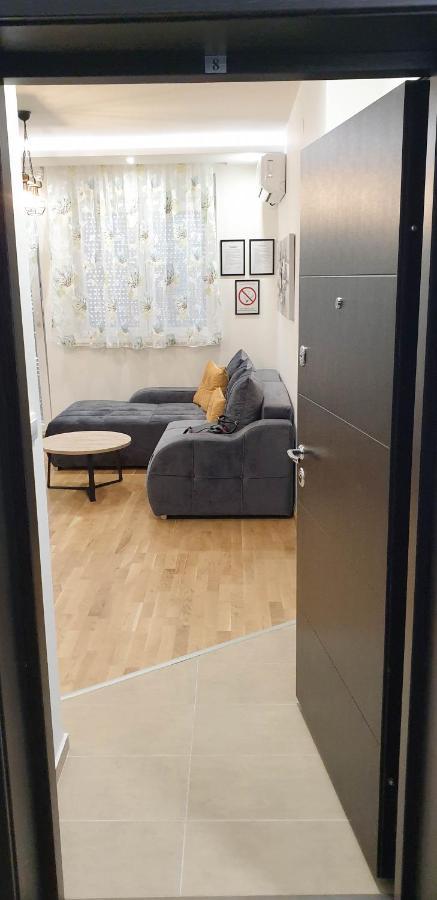 Laura Apartment نوفي ساد المظهر الخارجي الصورة