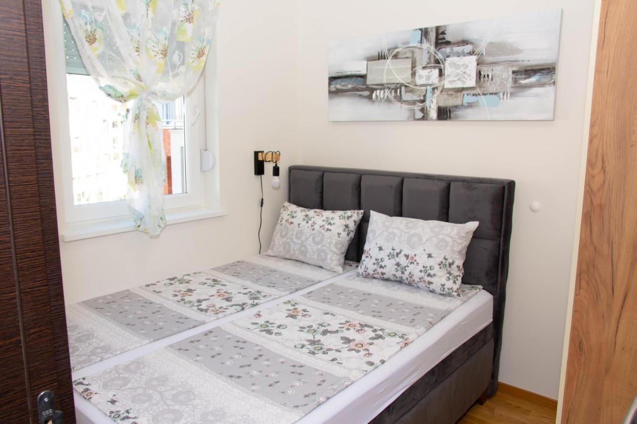 Laura Apartment نوفي ساد المظهر الخارجي الصورة